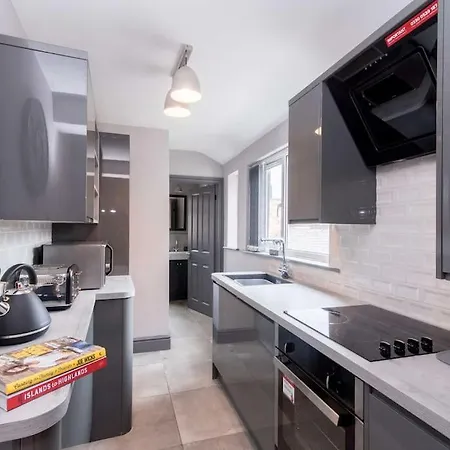 Impressive Apartment In Derby Exterior photo